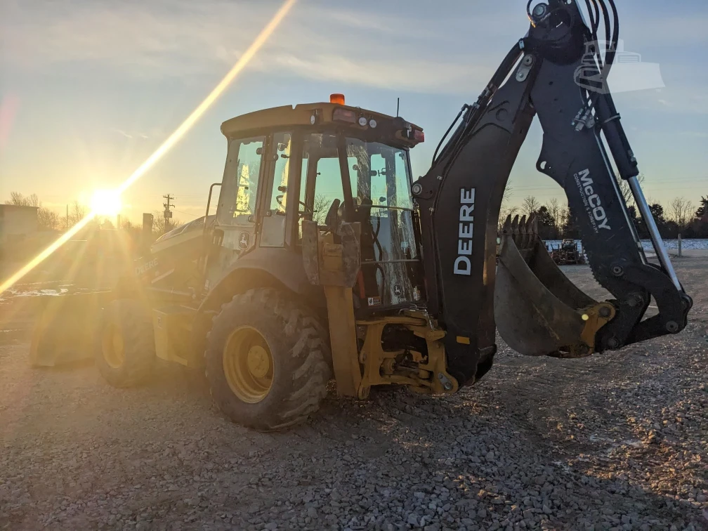 2022 John Deere 310SL