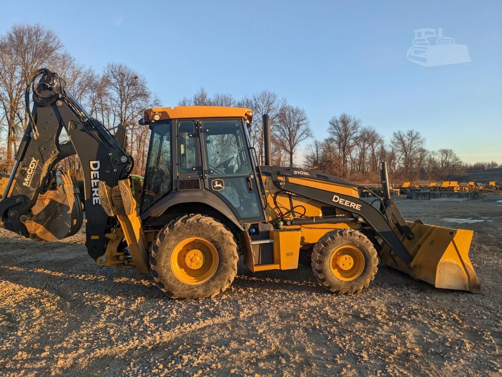 2022 John Deere 310SL