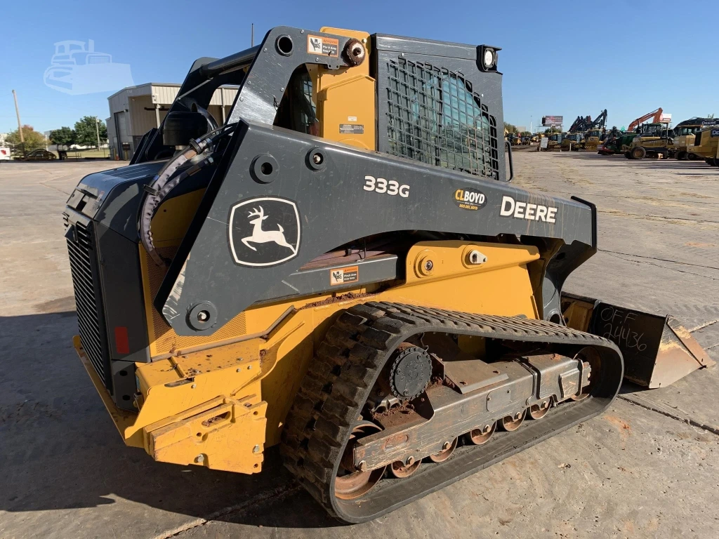 2023 John Deere 333G